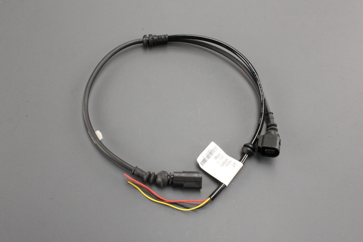 VW Crafter 2017-on front ABS speed sensor wiring loom (right) 7C0921903C, view 1