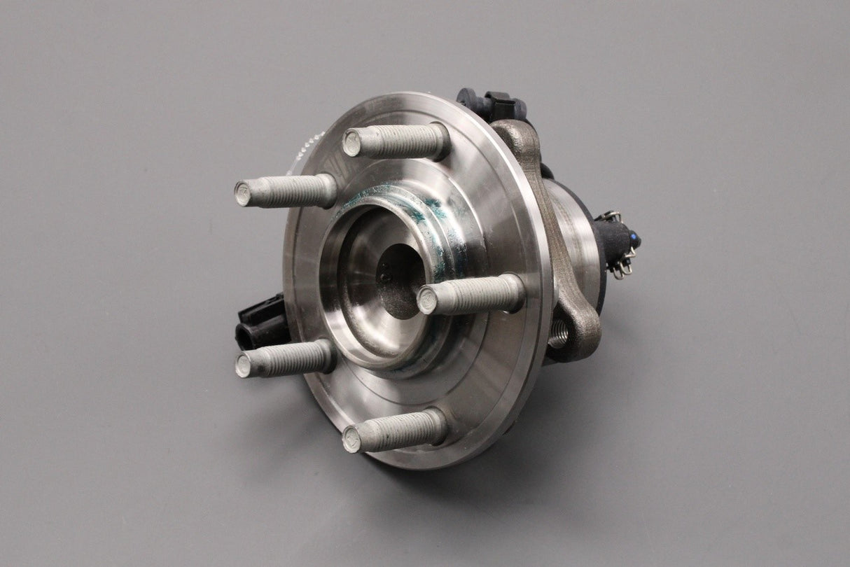 Jaguar XF 2009-2015 XJ 2010-2019 front wheel hub & bearing (x1) C2D49191