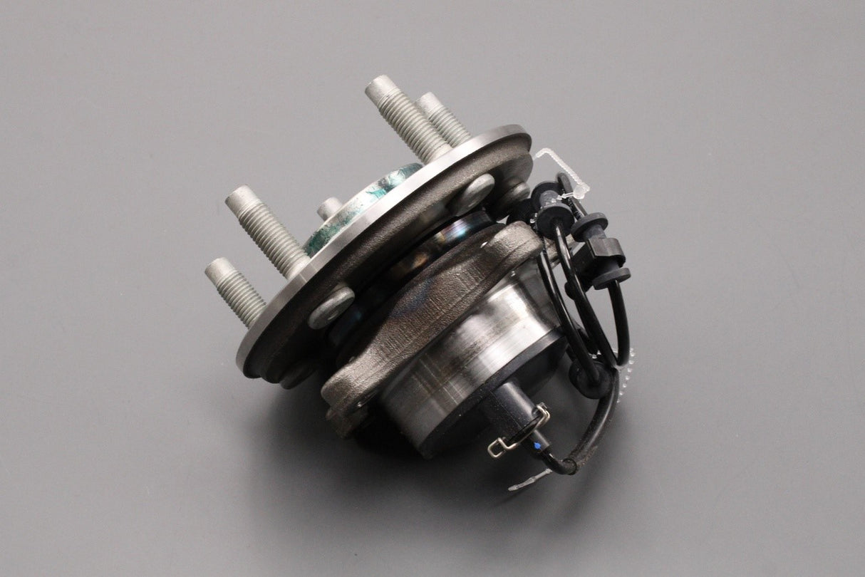 Jaguar XF 2009-2015 XJ 2010-2019 front wheel hub & bearing (x1) C2D49191