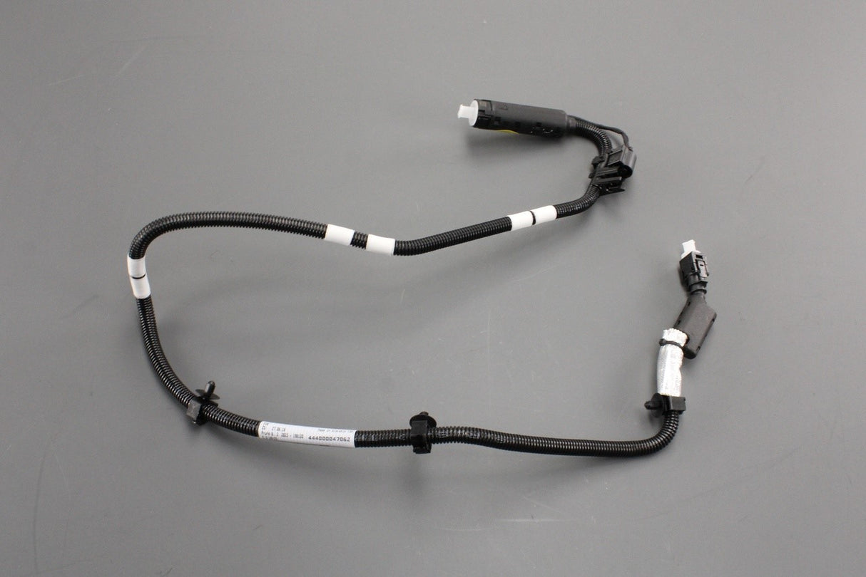 VW Crafter 17-on adblue reduction agent supply line pipe 2N0131983E