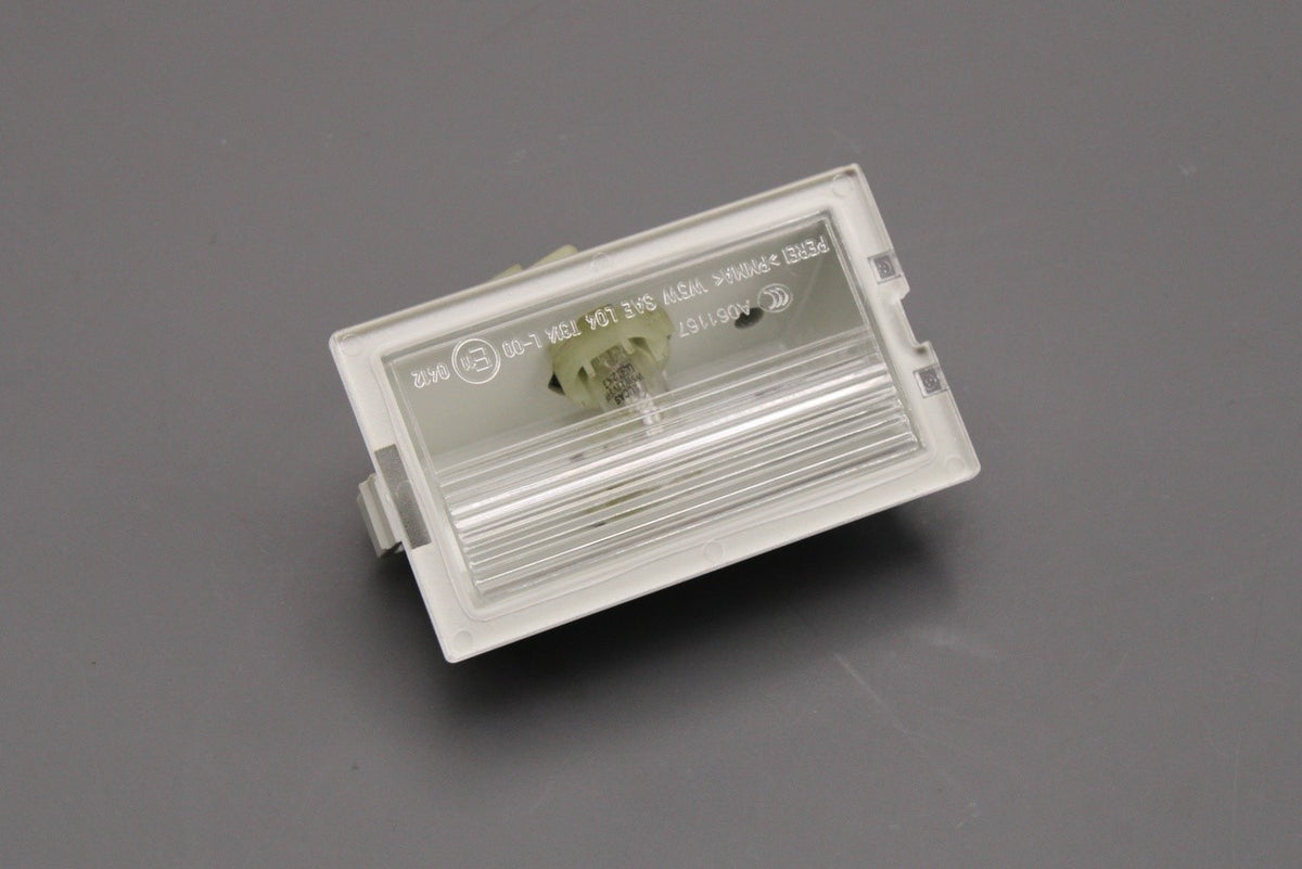 Land Rover Discovery 3 4 Freelander 2 05-16 number plate light XFC500040, view 1