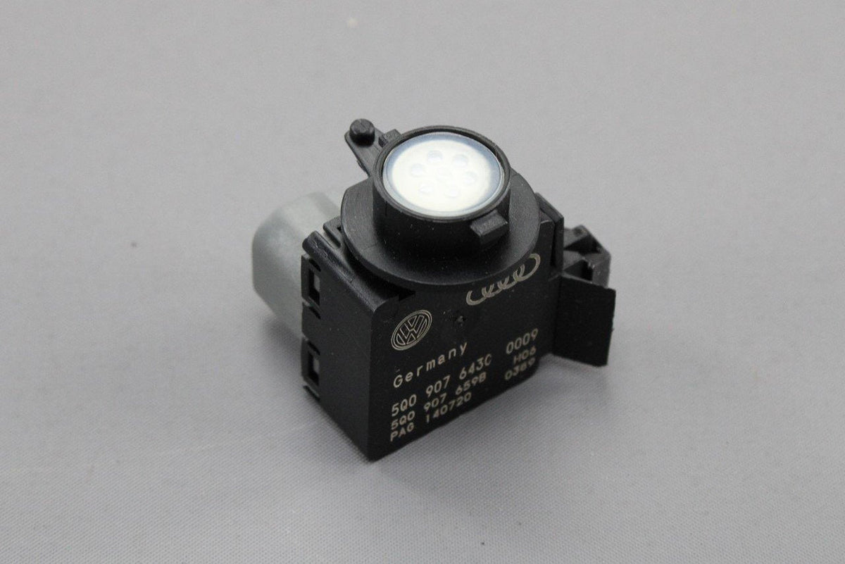 VW Skoda SEAT Golf Touran T-Roc Octavia Air quality sensor 5Q0907643C, view 1