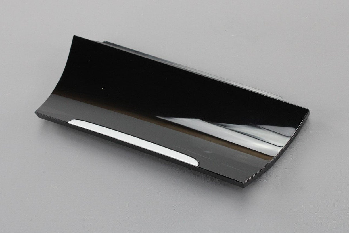 VW Golf MK7 7.5 centre console stowage compartment lid 5G2857337C TAI