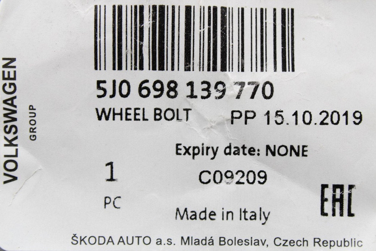 Skoda Fabia Octavia Superb Rapid locking wheel nut and key 5J0698139770