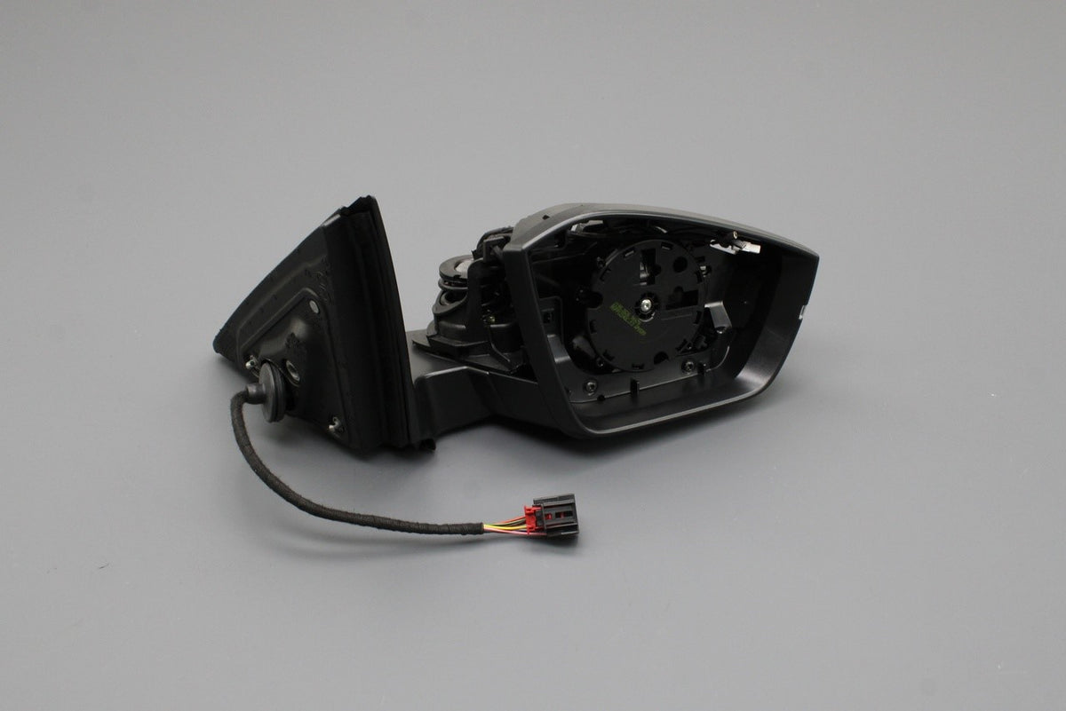 Skoda Scala Kamiq 2019-on RHD wing mirror housing (right) 657857508K, view 1