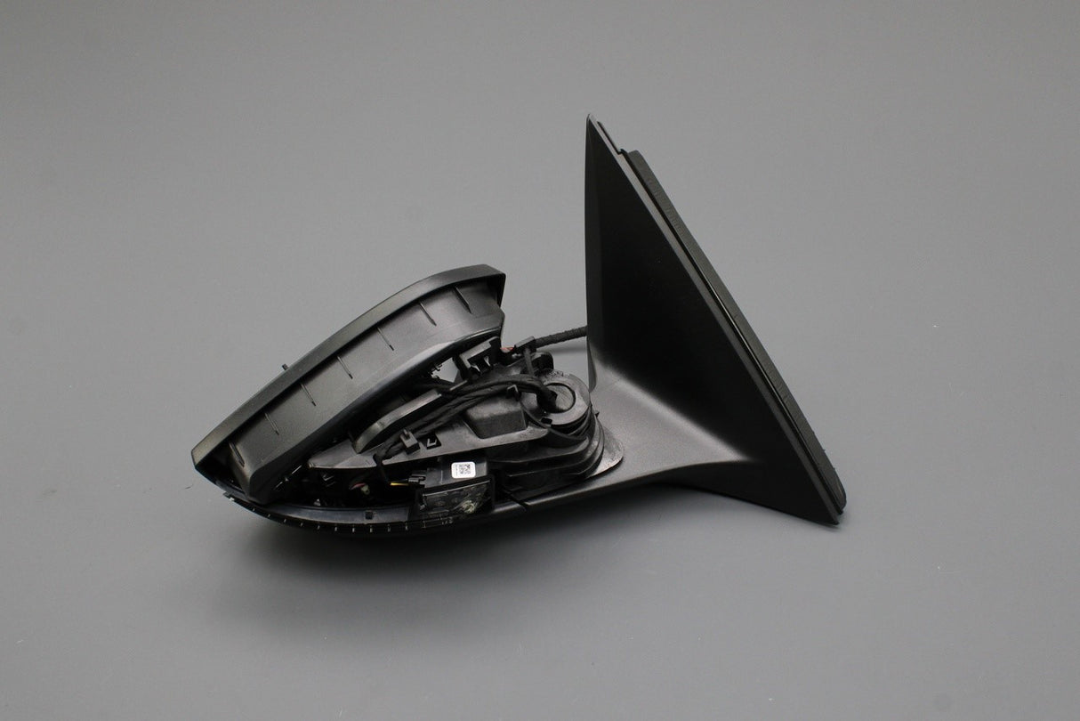 Skoda Scala Kamiq 2019-on RHD wing mirror housing (right) 657857508K