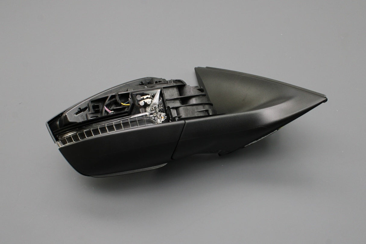 Skoda Scala Kamiq 2019-on RHD wing mirror housing (right) 657857508K