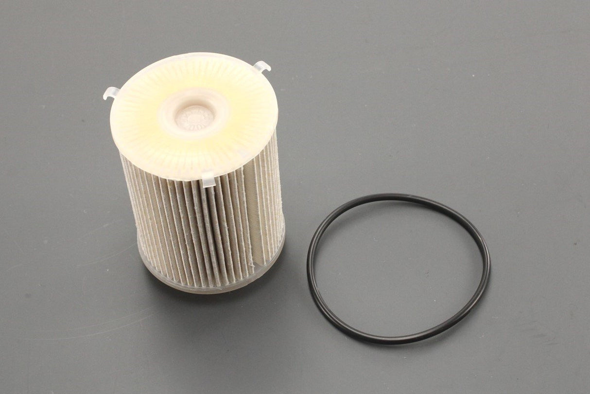 Toyota Yaris 2011-2020 fuel filter element with seal 23390-0N100