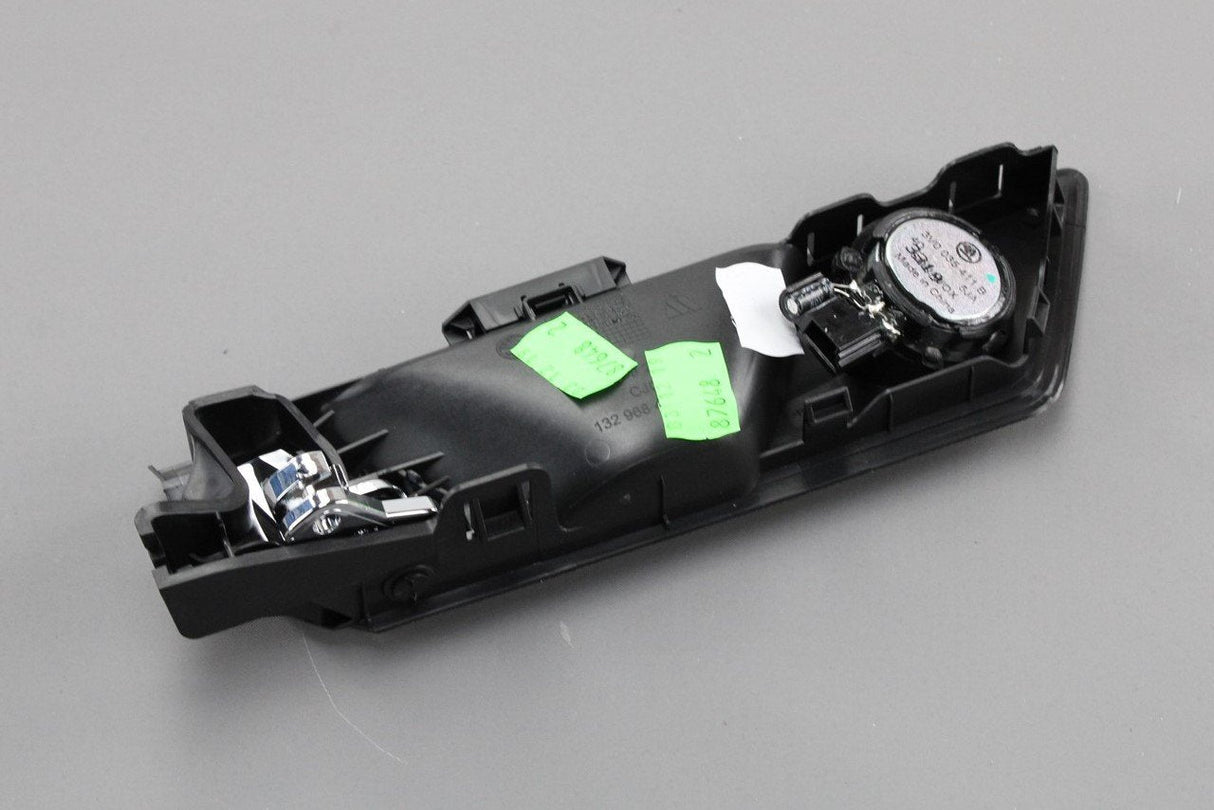 Skoda Superb 2015- inner door release handle (right rear) 3V0839222A 2ZZ