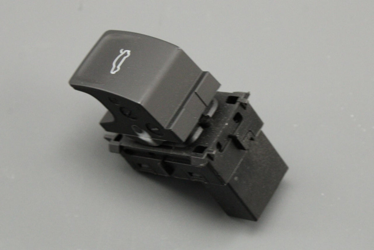 VW Passat Tiguan SEAT Tarraco 2015-on boot release switch 3G0959831 WHS
