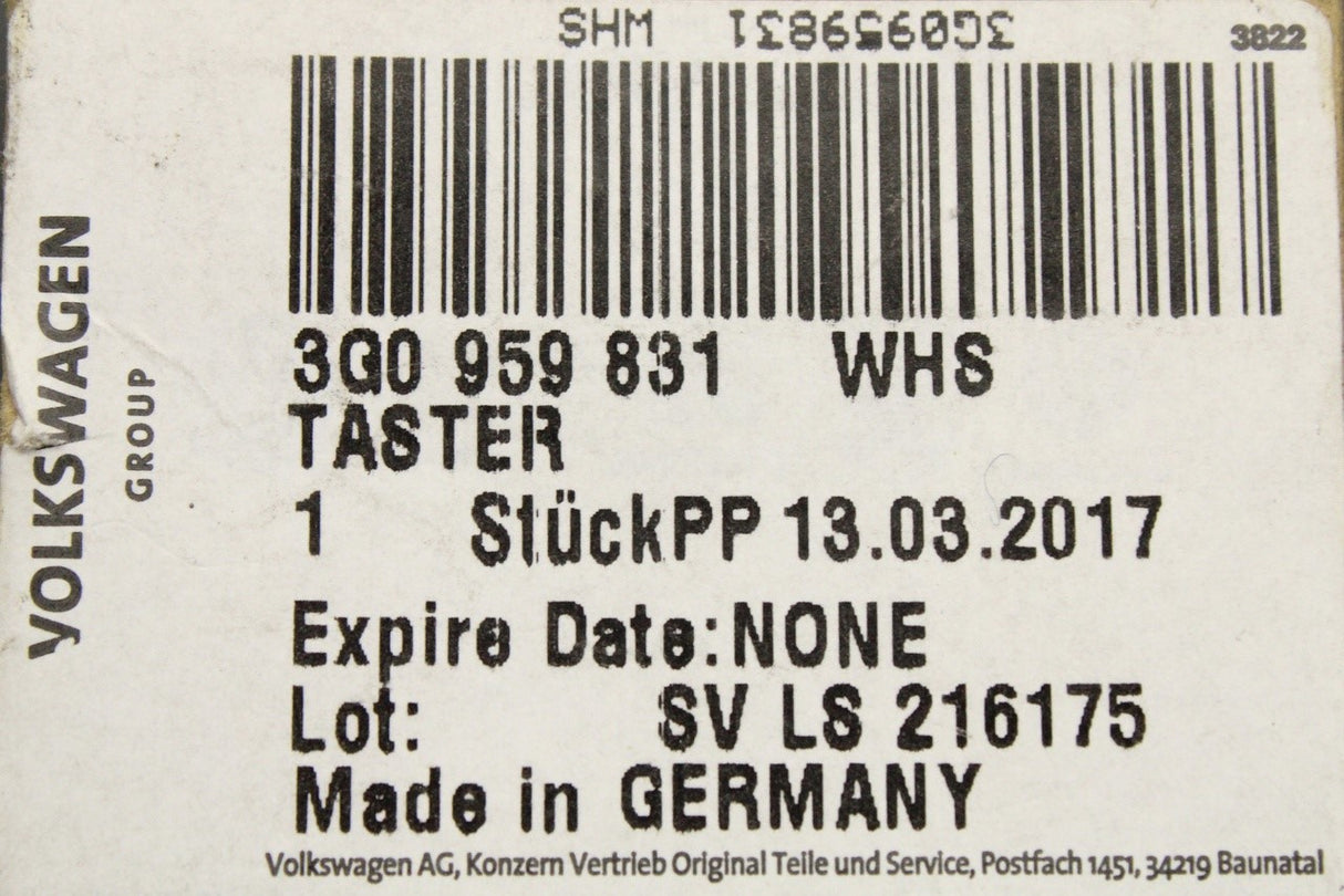 VW Passat Tiguan SEAT Tarraco 2015-on boot release switch 3G0959831 WHS