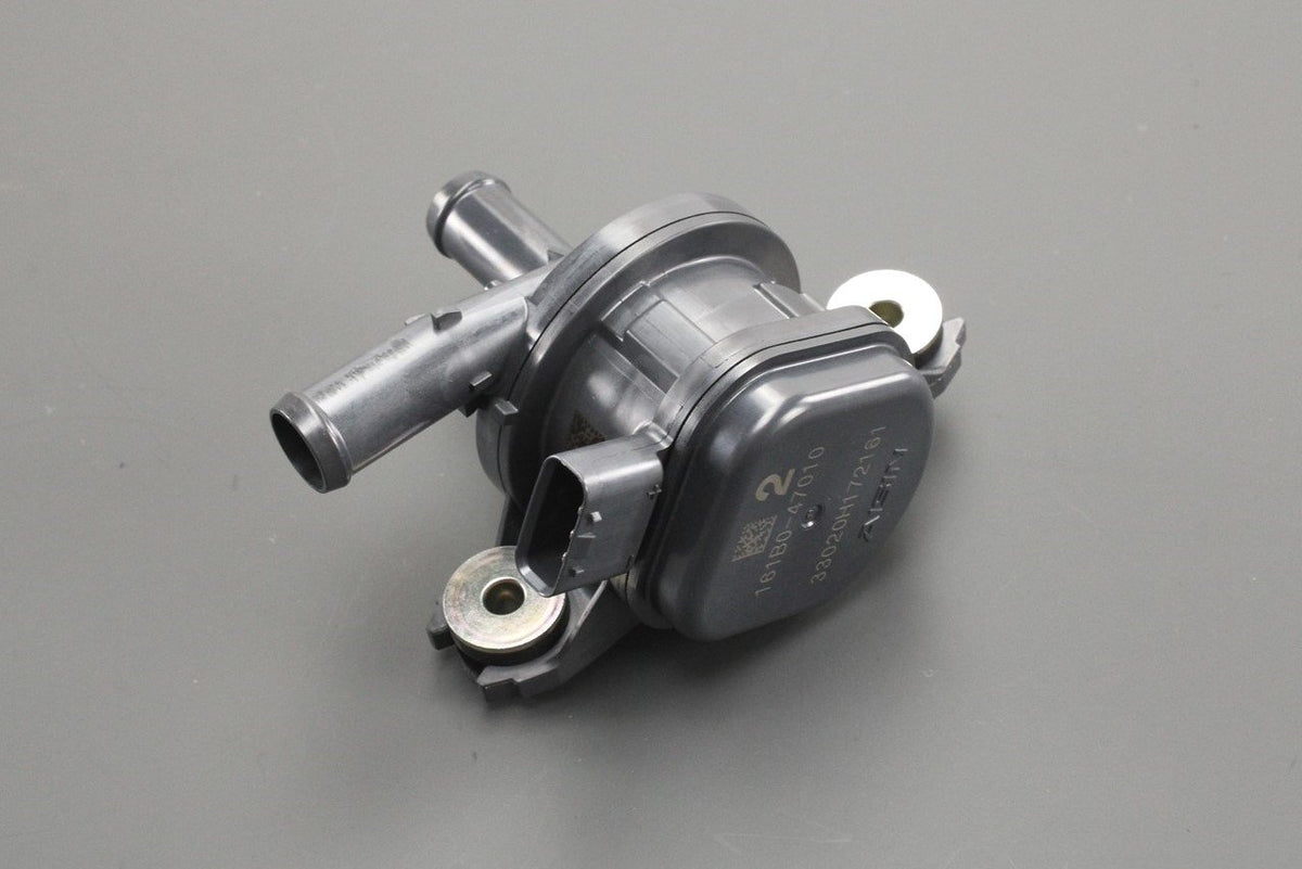 Toyota C-HR Corolla Hilux Lexus RX auxiliary water pump 161B0-47010, view 1