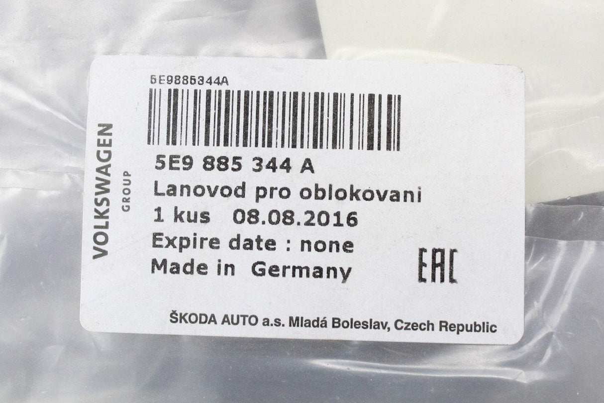 Skoda Octavia 13- Superb Estate seat backrest release cable 5E9885344A