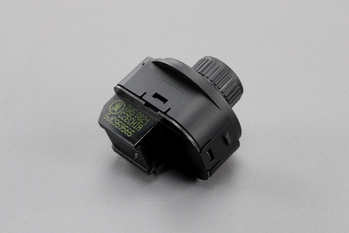 Skoda Fabia Rapid exterior mirror adjustment switch 5JC959565 REH