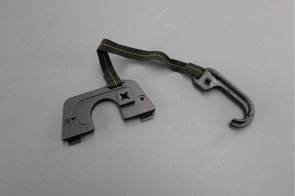 Mercedes-Benz GLC interior mounting plate A0996800000