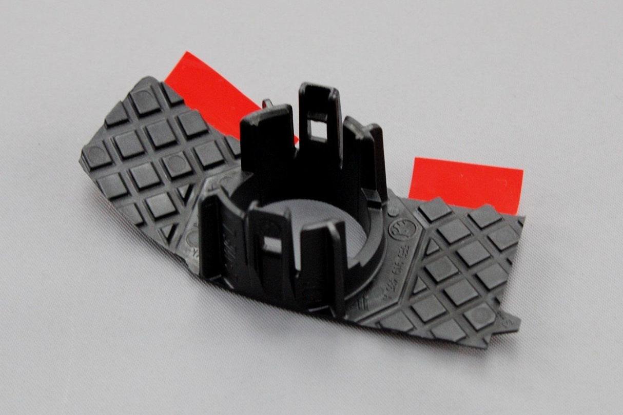 Skoda Octavia 2013-on Parking sensor bracket (rear, left) 5E5919485A