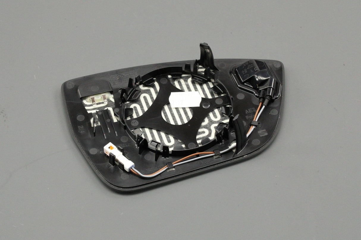 SEAT Ateca Tarraco 2016-on wing mirror glass (left) 575857521C