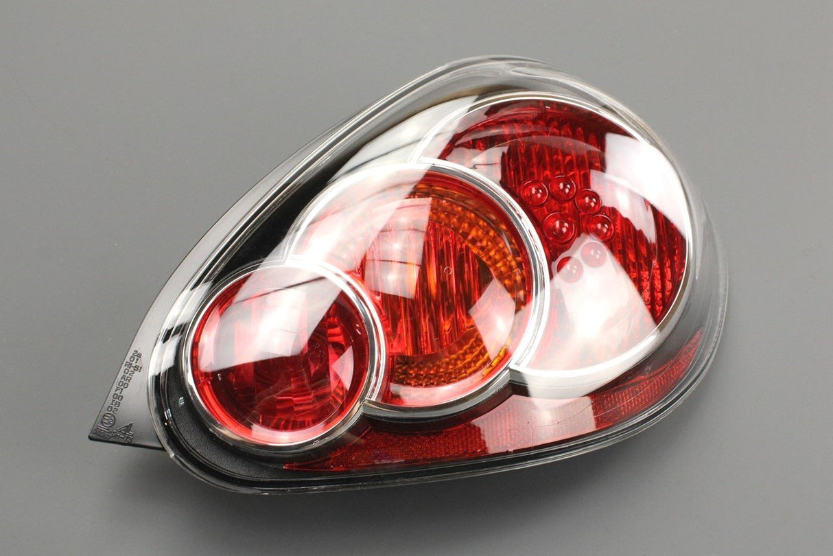 Toyota Aygo rear tail light unit (right) 81551-0H081