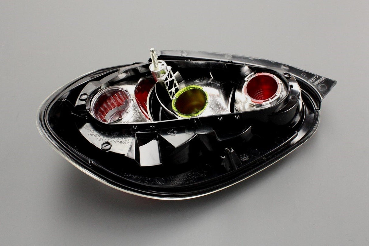 Toyota Aygo rear tail light unit (right) 81551-0H081