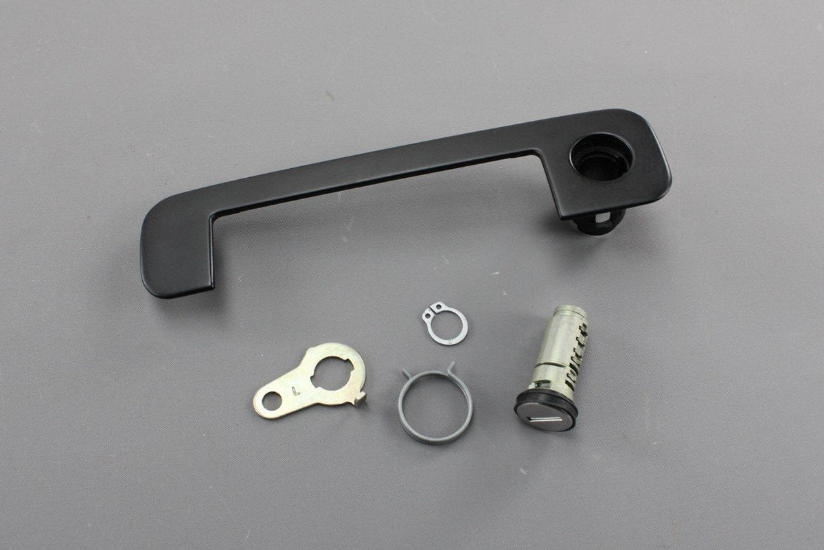 Audi A4 B5 1995-97 door handle lock barrel cylinder (left) 8D0837213B, view 1