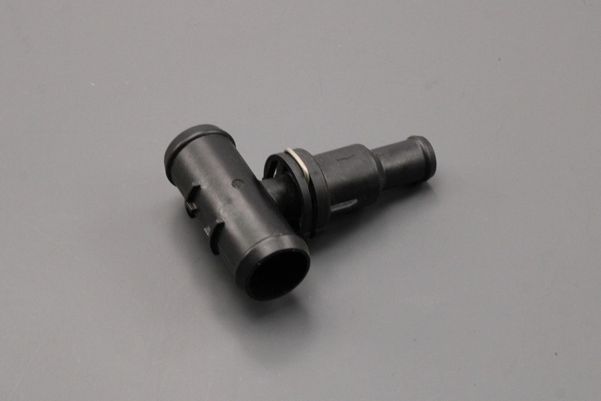 VW Audi Skoda SEAT 1.8 2.0 TFSI coolant thermostat housing 1K0121087R