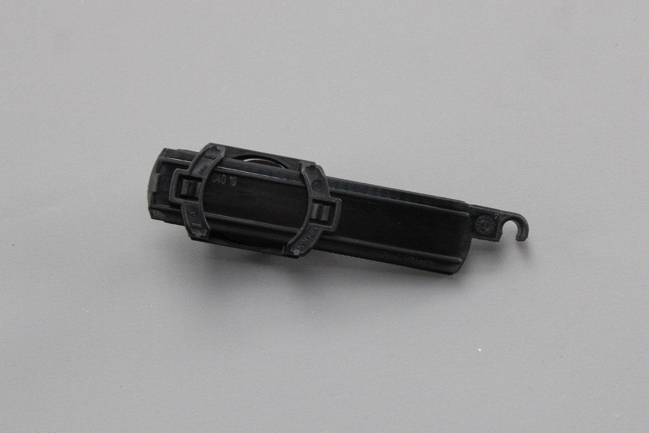 Skoda Octavia 2013 - glove box dampener brake element RHD