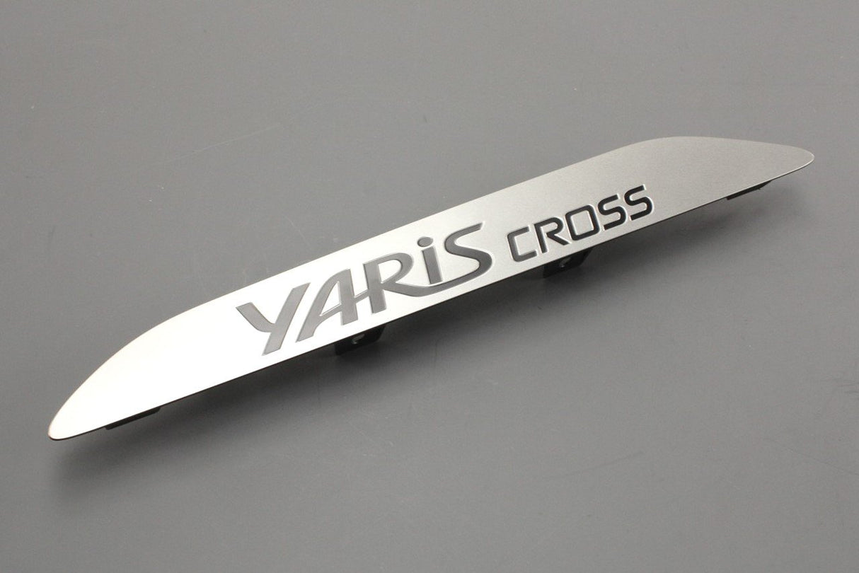 Toyota Yaris Cross 21-on door moulding trim (rear right) 75746-0D020-B1