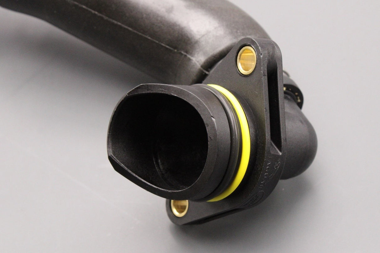 Land Rover Range Rover Evoque crankcase breather hose LR077852