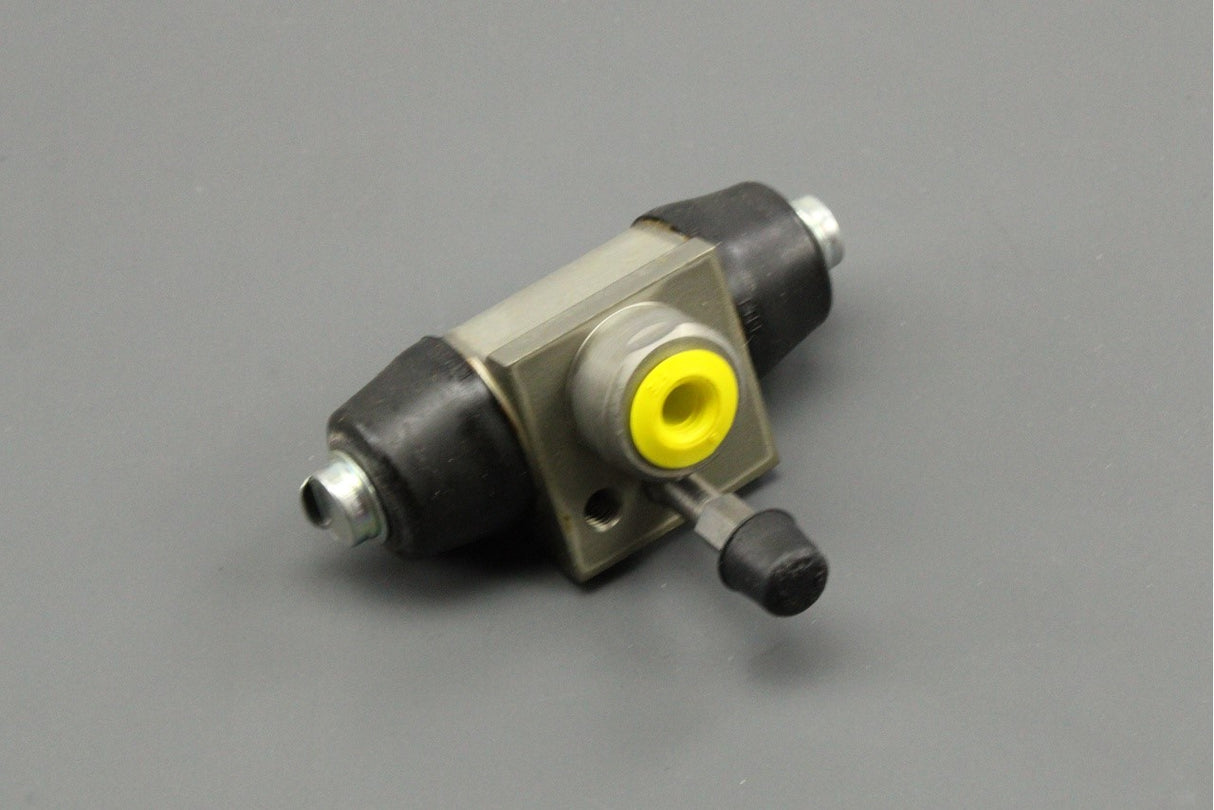VW Golf MK2 Audi 100 Skoda SEAT 1986-on rear brake cylinder 6Q0611053B