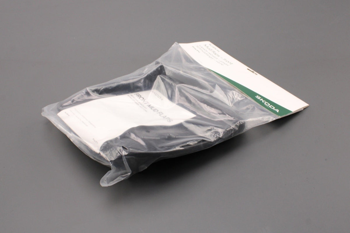 Skoda Elroq 2025-on accessory front mud flaps set 5LJ075111, view 1