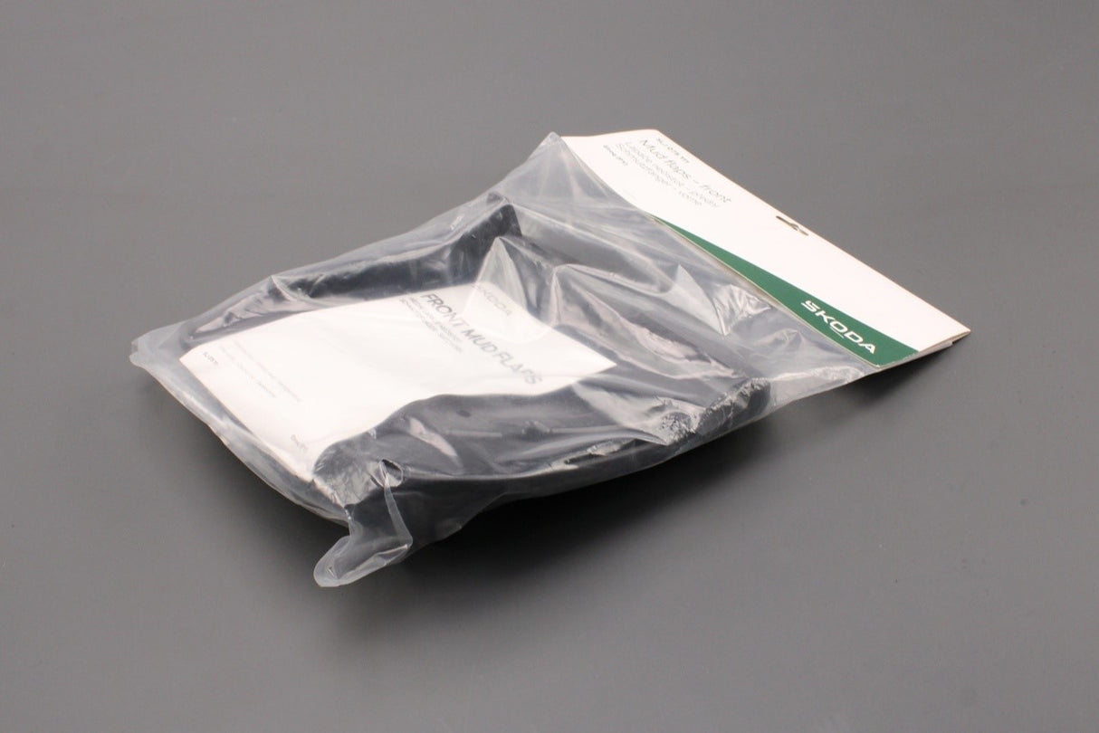 Skoda Elroq 2025-on accessory front mud flaps set 5LJ075111