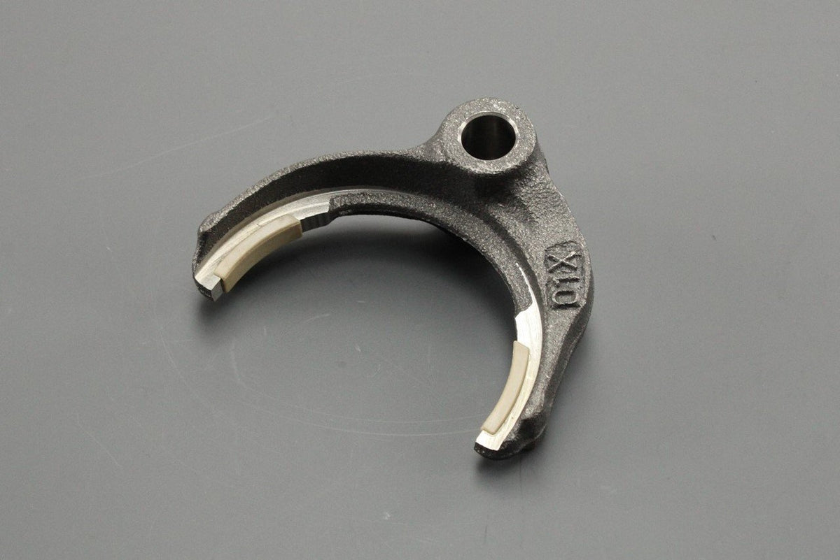 Toyota Celica 1989-99 MR2 1989-99 gear shift fork 33213-20043, view 1