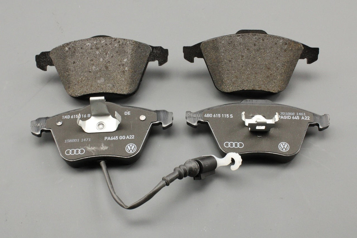 VW Golf MK5 R32 Audi A3 Skoda SEAT 06-13 brake pads (front) 1K0698151B