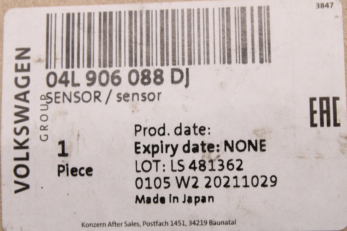 VW Skoda 2.0 TDI exhaust gas temperature sensor (pre-cat) 04L906088DJ