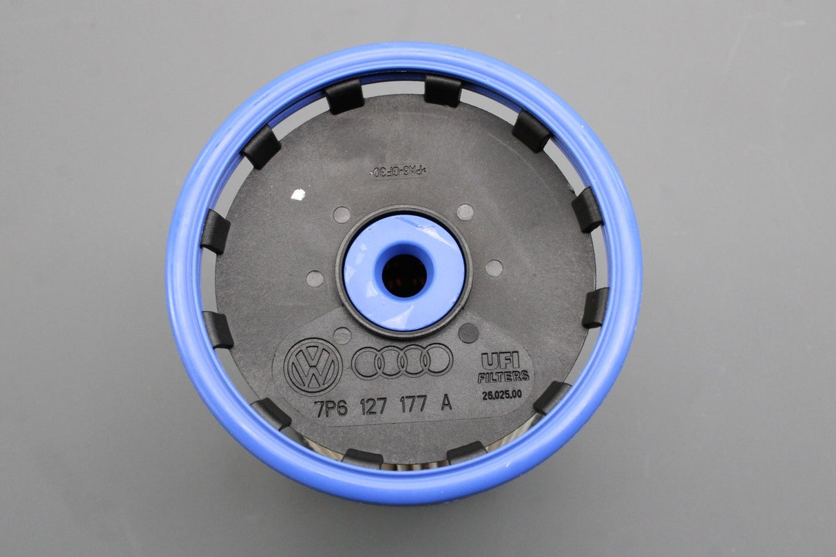 VW Touareg 11-18 3.0 4.2 TDI fuel filter element with gasket 7P6127177A