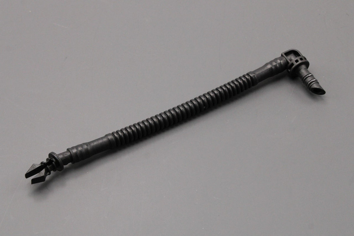 Land Rover Defender 2007-2016 manual gearbox vent hose LR005149, view 1