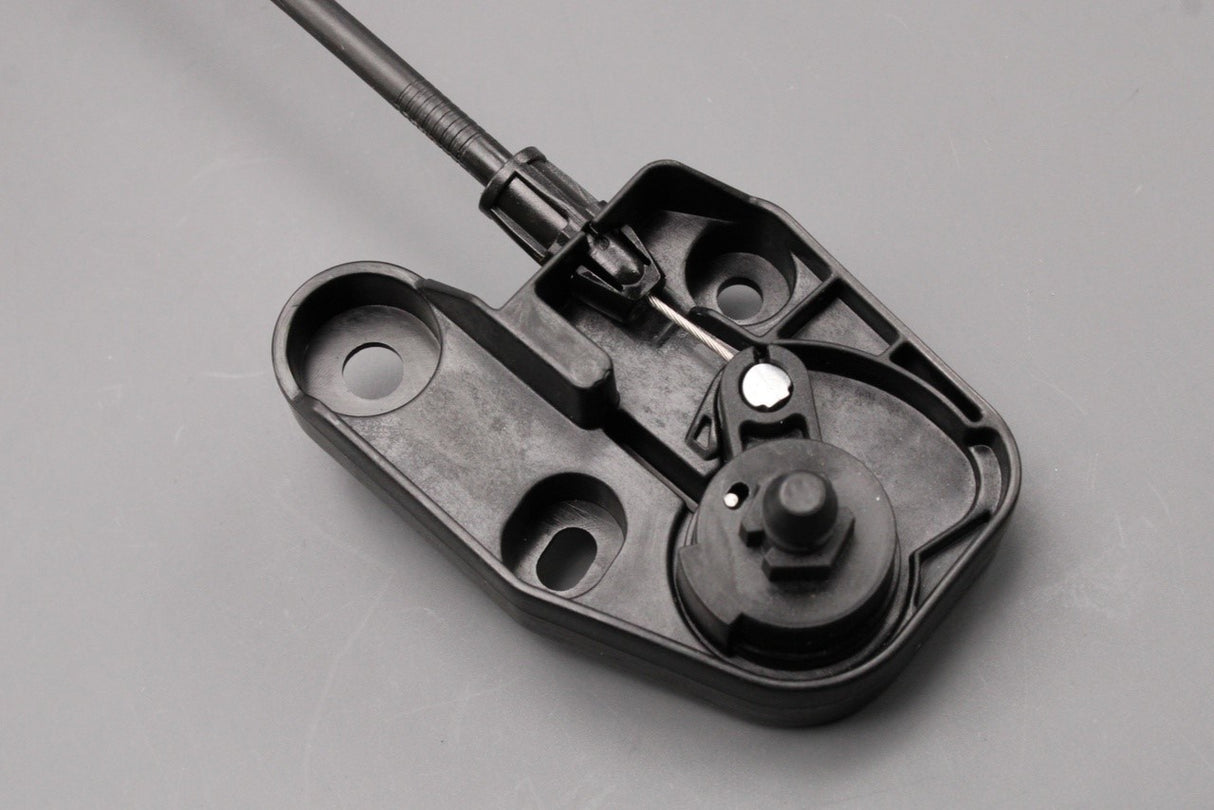 Land Rover Discovery 5 2017-on bonnet cable (rear section) LR083193