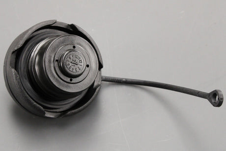 Skoda Fabia Octavia Yeti SEAT ibiza fuel filler screw cap 1K0201550AK