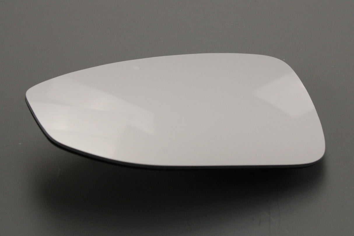 VW Passat B9 2024-on wing mirror glass (left) 3J2857521B