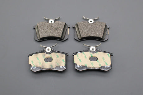 VW Beetle Skoda Octavia SEAT Leon rear brake pads kit 5Q0698451AA