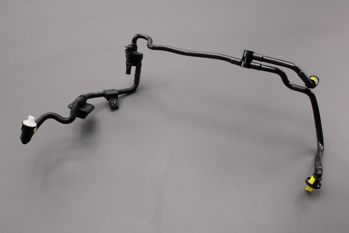 VW Sharan SEAT Alhambra 1.4 TSI breather hose with AKF valve 04E133366FP