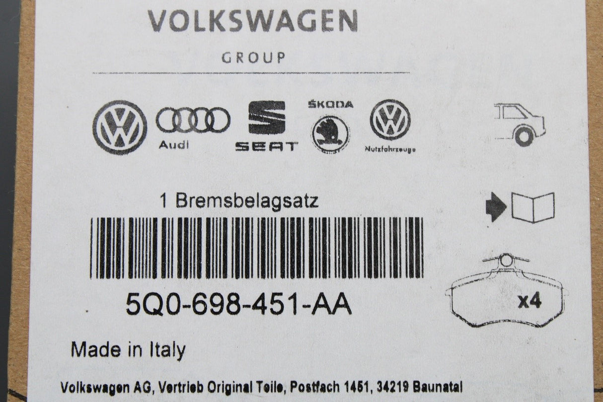 VW Beetle Skoda Octavia SEAT Leon rear brake pads kit 5Q0698451AA