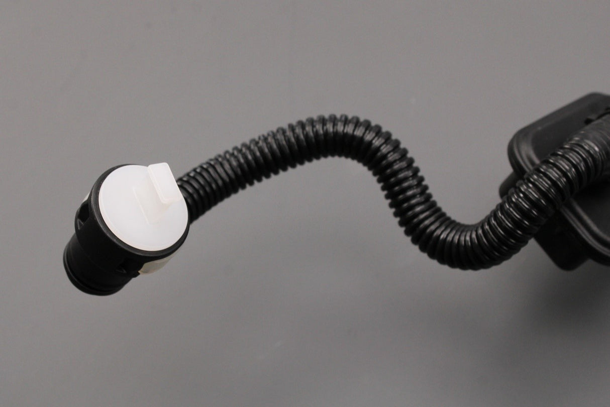 VW Sharan SEAT Alhambra 1.4 TSI breather hose with AKF valve 04E133366FP