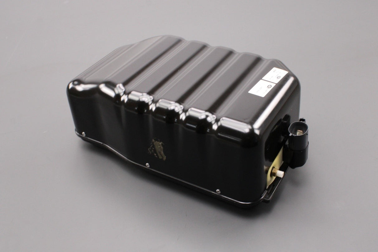 Jaguar XF 2016-on air suspension compressor assembly T2H52183