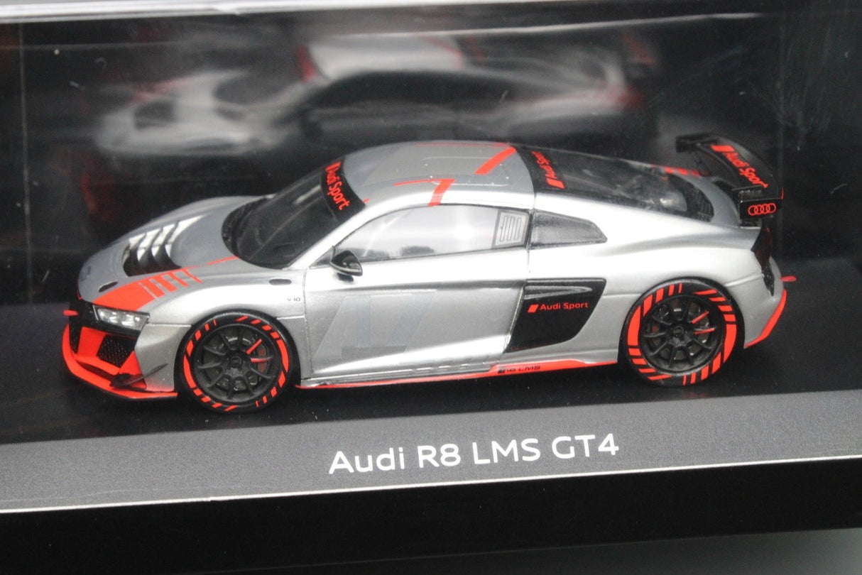 Audi collection R8 LMS GT4 model car (1:43) 5022200331