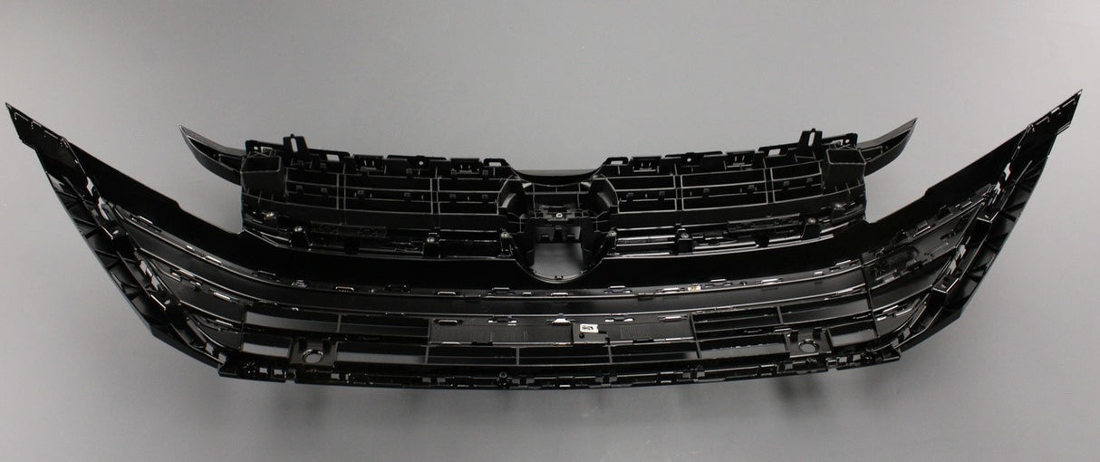 VW Arteon 2017-on front radiator grille (R-Line) 3G8853651BL ZLL
