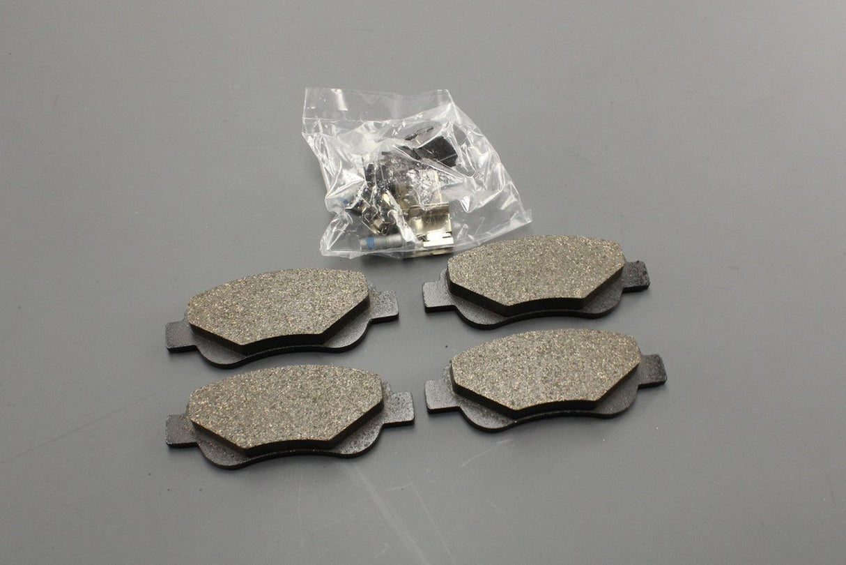 Toyota Aygo 2014-on brake pads set (front) 04465-0H031