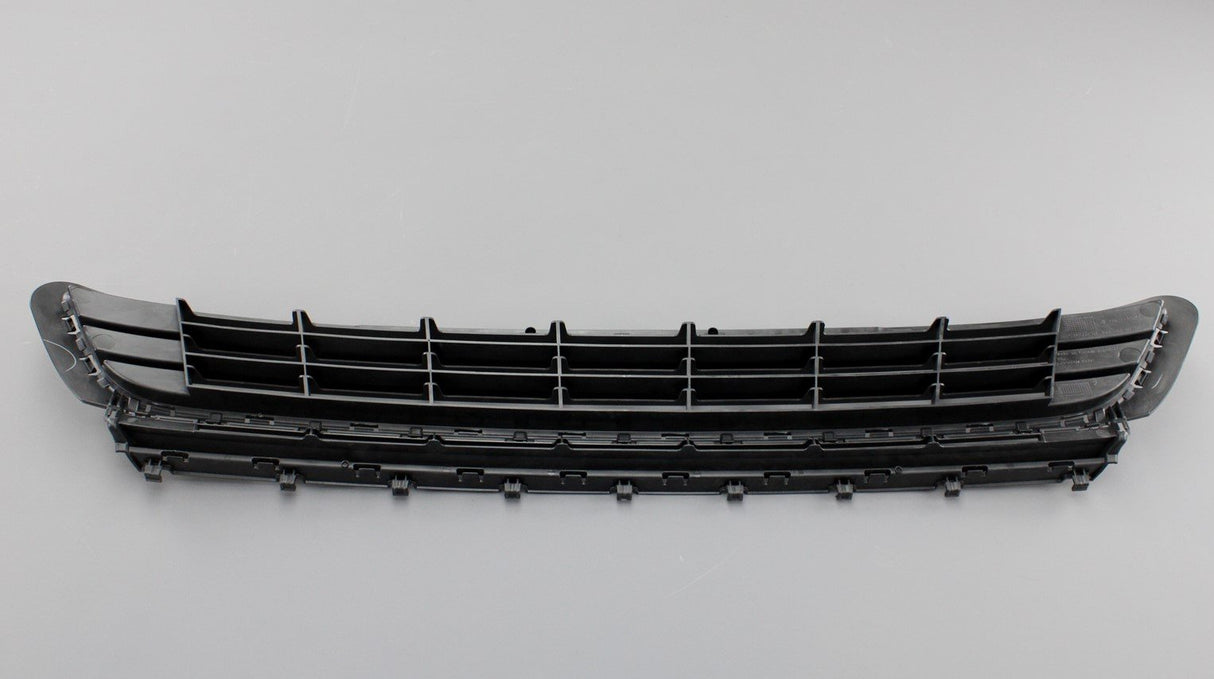 VW Golf MK7 2013-16 centre lower front bumper grille 5G0853677 9B9