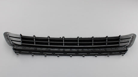 VW Golf MK7 2013-16 centre lower front bumper grille 5G0853677 9B9