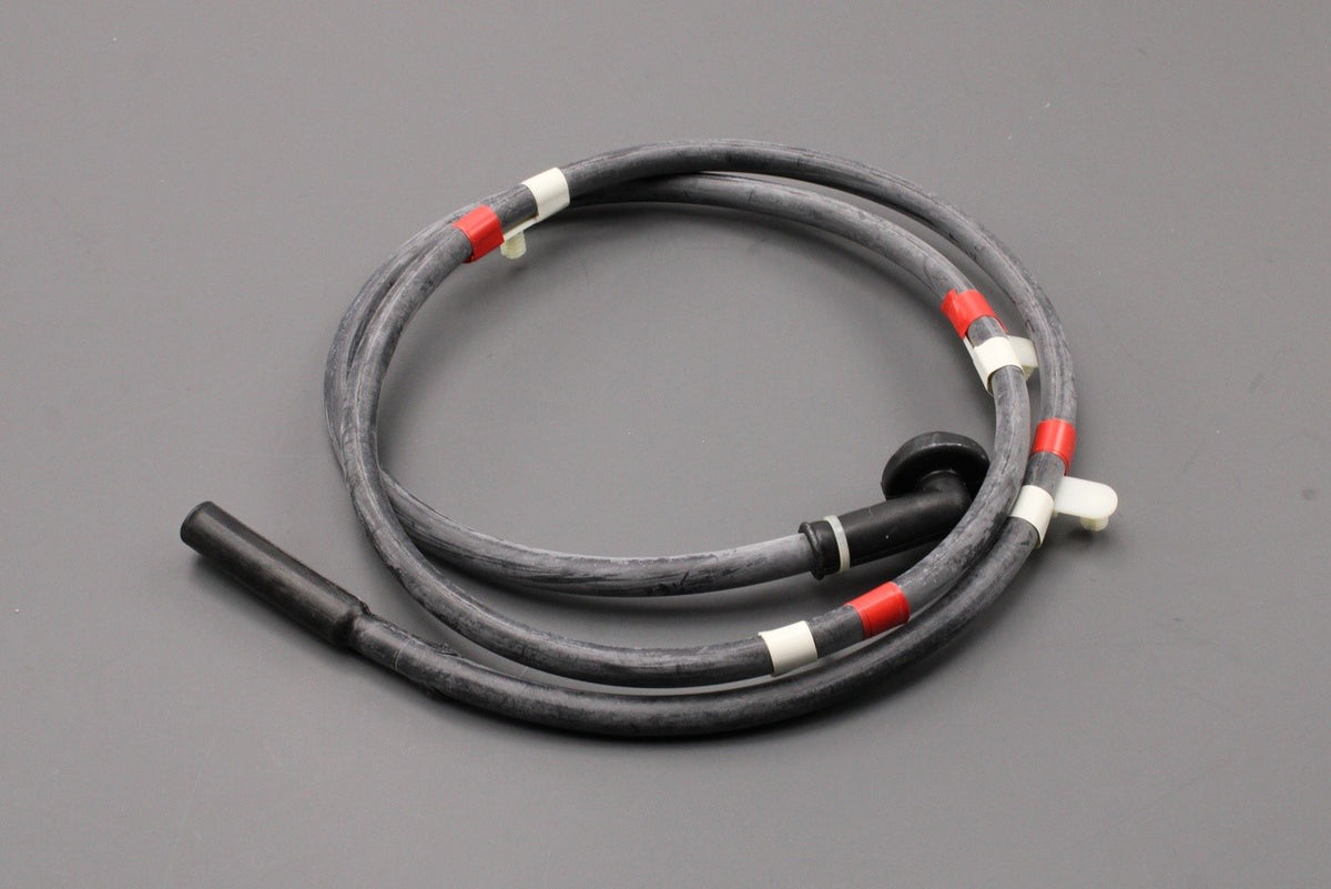 Range Rover Sport 14-22 panoramic sunroof drainage hose (left) LR145235, view 1